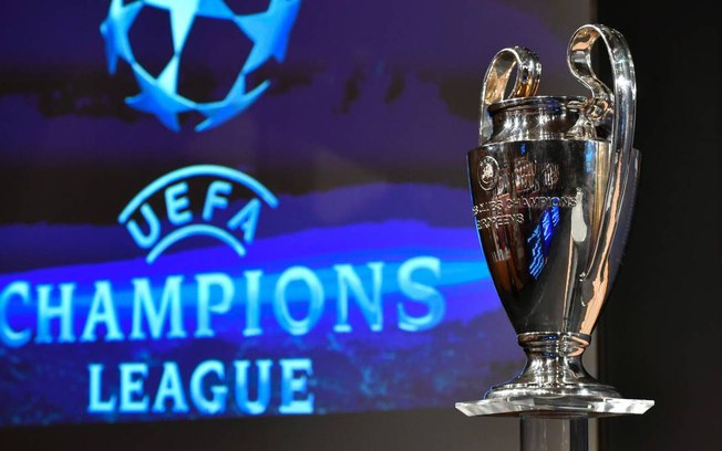 Em meio à criação da Super League, UEFA muda formato da Champions League