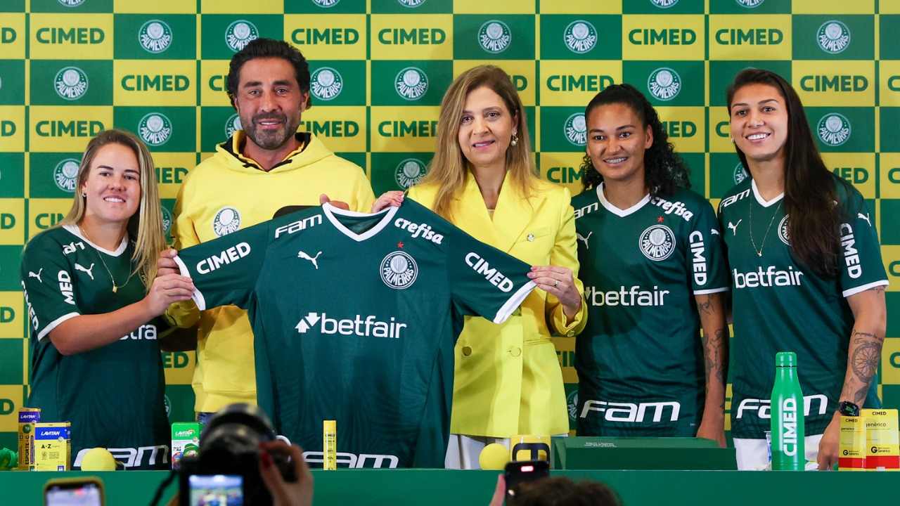 Experiência e juventude: Verdão apresenta novas atletas do time feminino de  futebol – Palmeiras