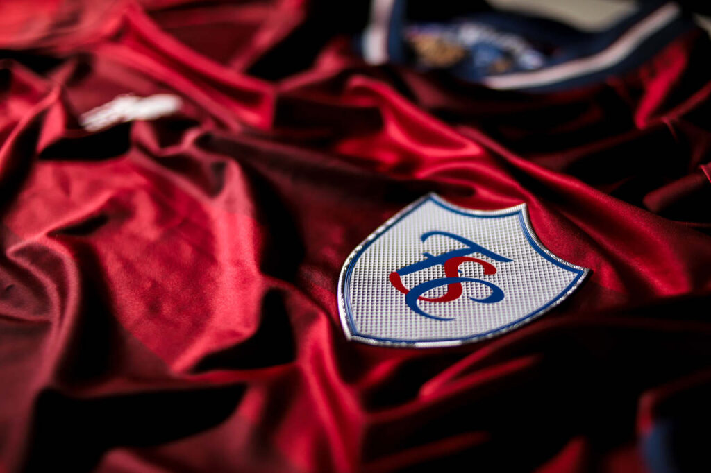 No dia do aniversário, Fortaleza lança terceiro uniforme em homenagem aos 60 anos do Estádio Alcides Santos