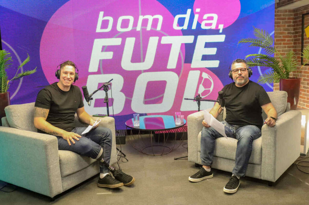 ‘Bom dia, futebol’: Marco Aurélio e Jakson Follmann lançam podcast sobre futebol