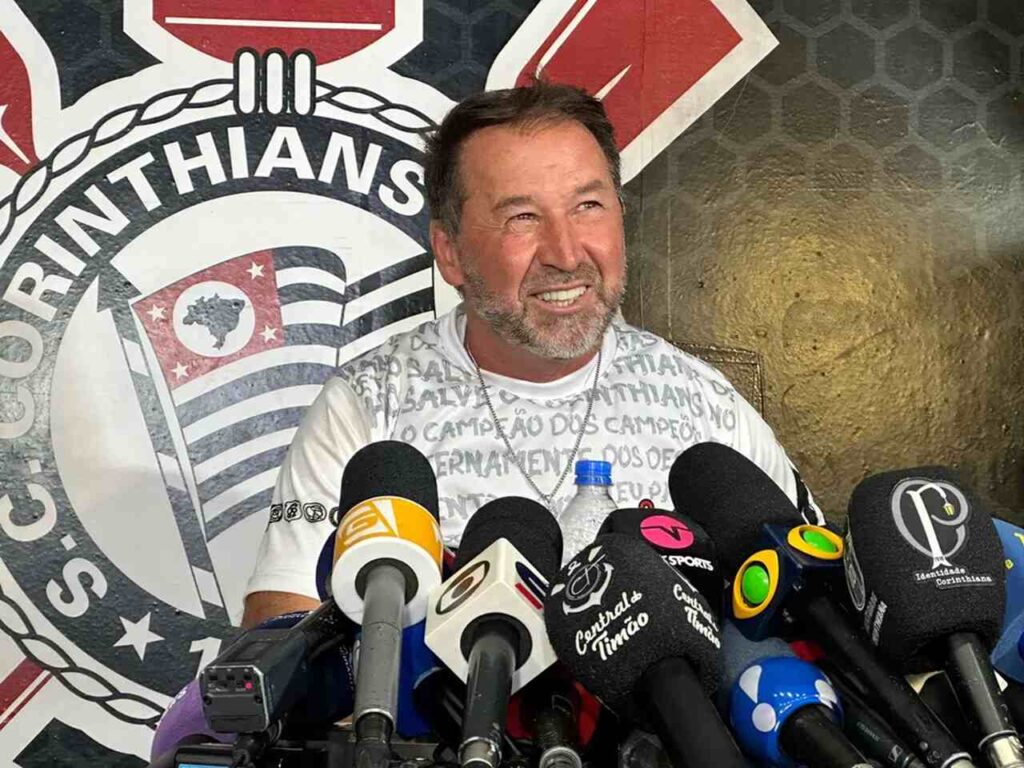 Presidente do Corinthians revela acordo de R$ 240 milhões