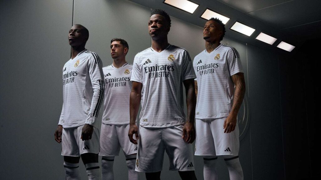 Real Madrid apresenta nova camisa para a temporada 2024/25
